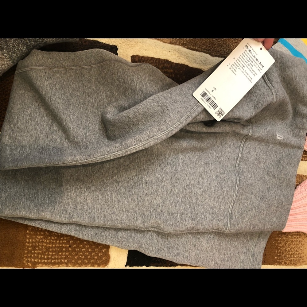Lululemon lounge pants